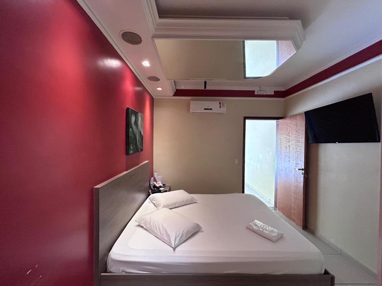 Alpha Motel Amparo  Exterior photo